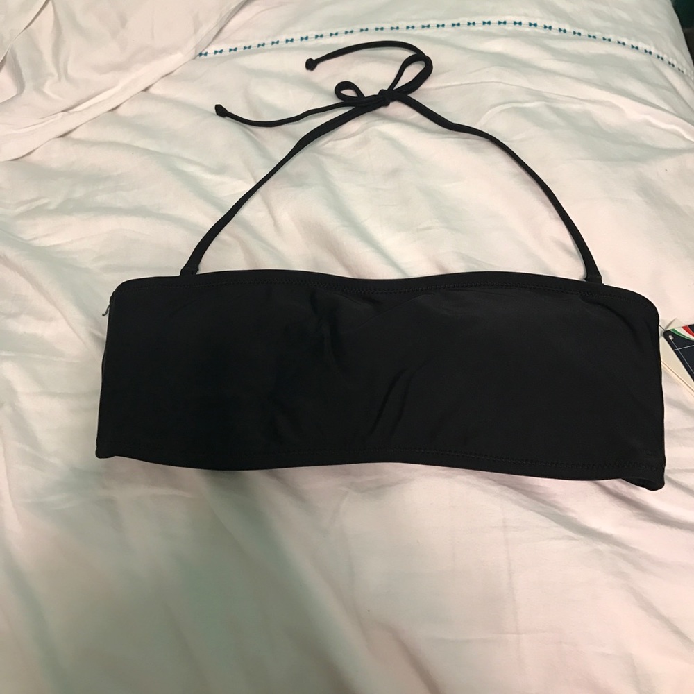 Black bikini top