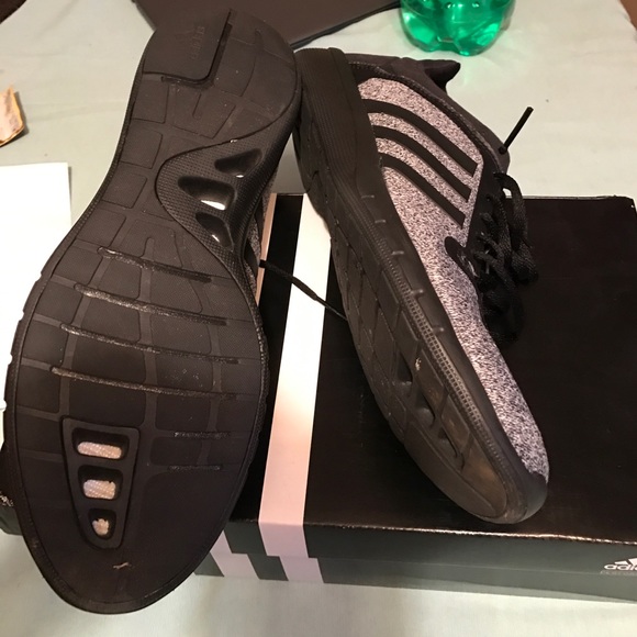 Adidas 🔥🔥🔥 - Picture 3 of 4