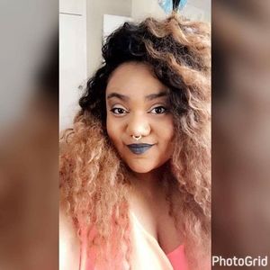 Meet your Posher, Candis