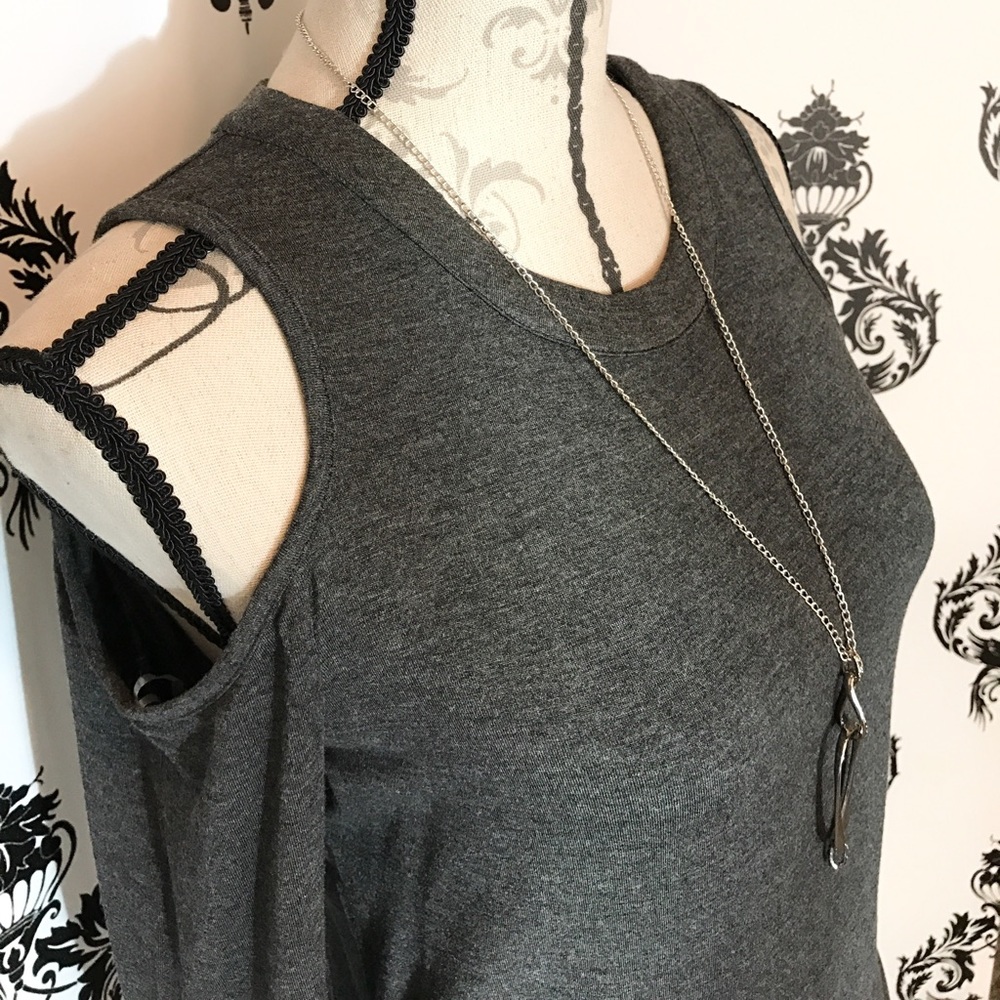 π NWT! Grey off the shoulder shirt W/Necklace! - Picture 4 of 7