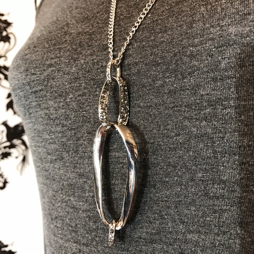 π NWT! Grey off the shoulder shirt W/Necklace! - Picture 5 of 7