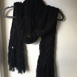 black knit scarf