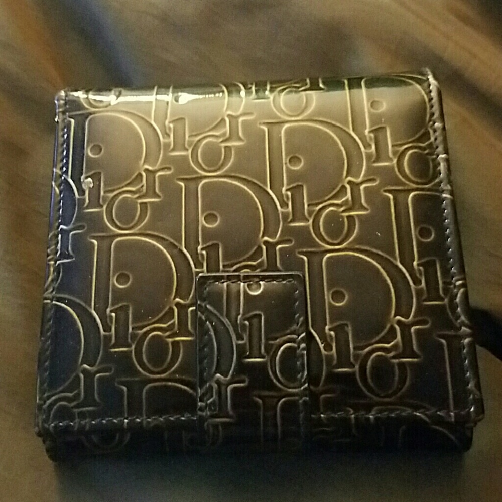 📸FLASH SALE Authentic Christian Dior wallet