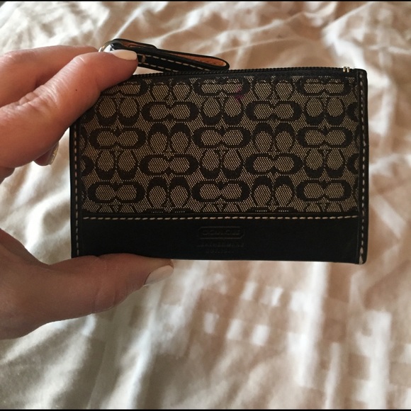 Black coach coin purse - Picture 3 of 3