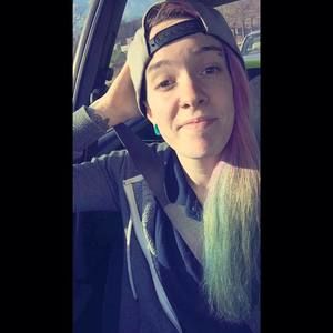 Meet your Posher, Danielle