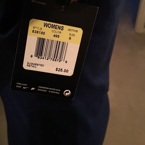 NWT Nike "There is no Finish Line" T-Shirt - Picture 3 of 3