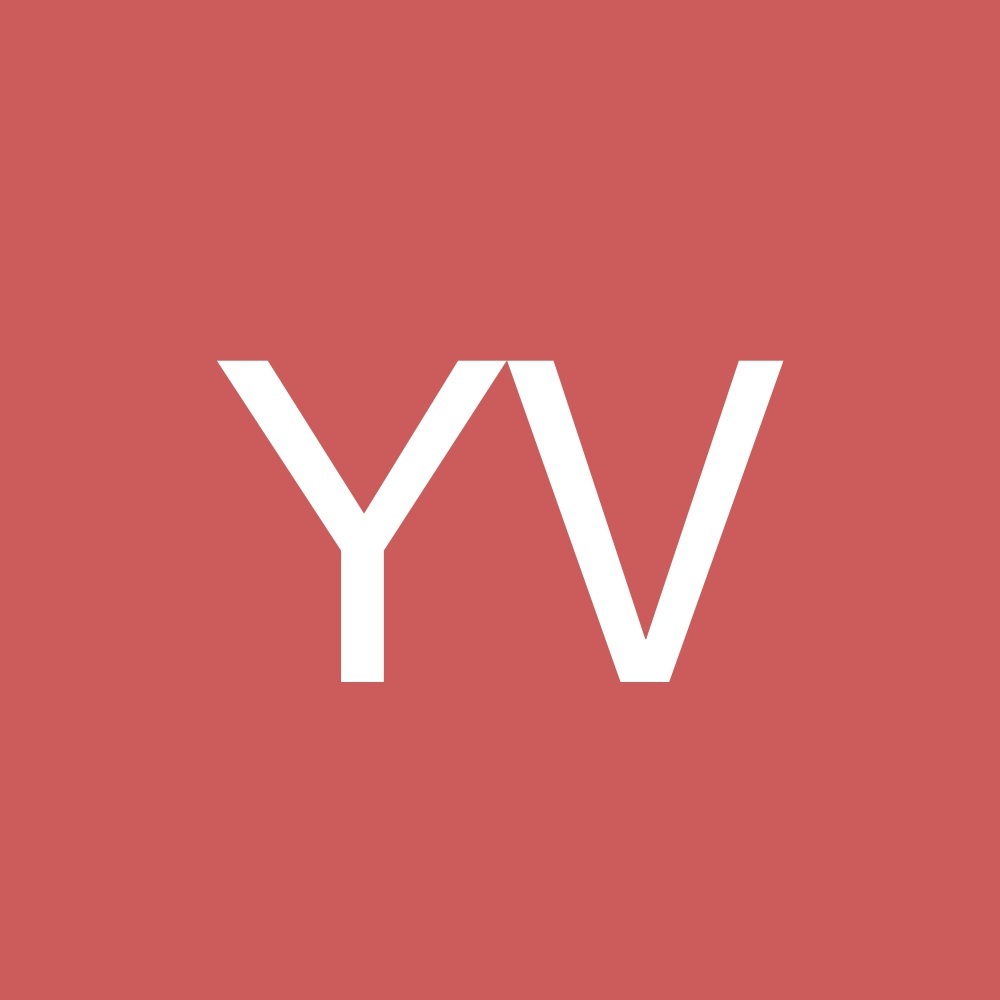 Meet your Posher, Yadhira