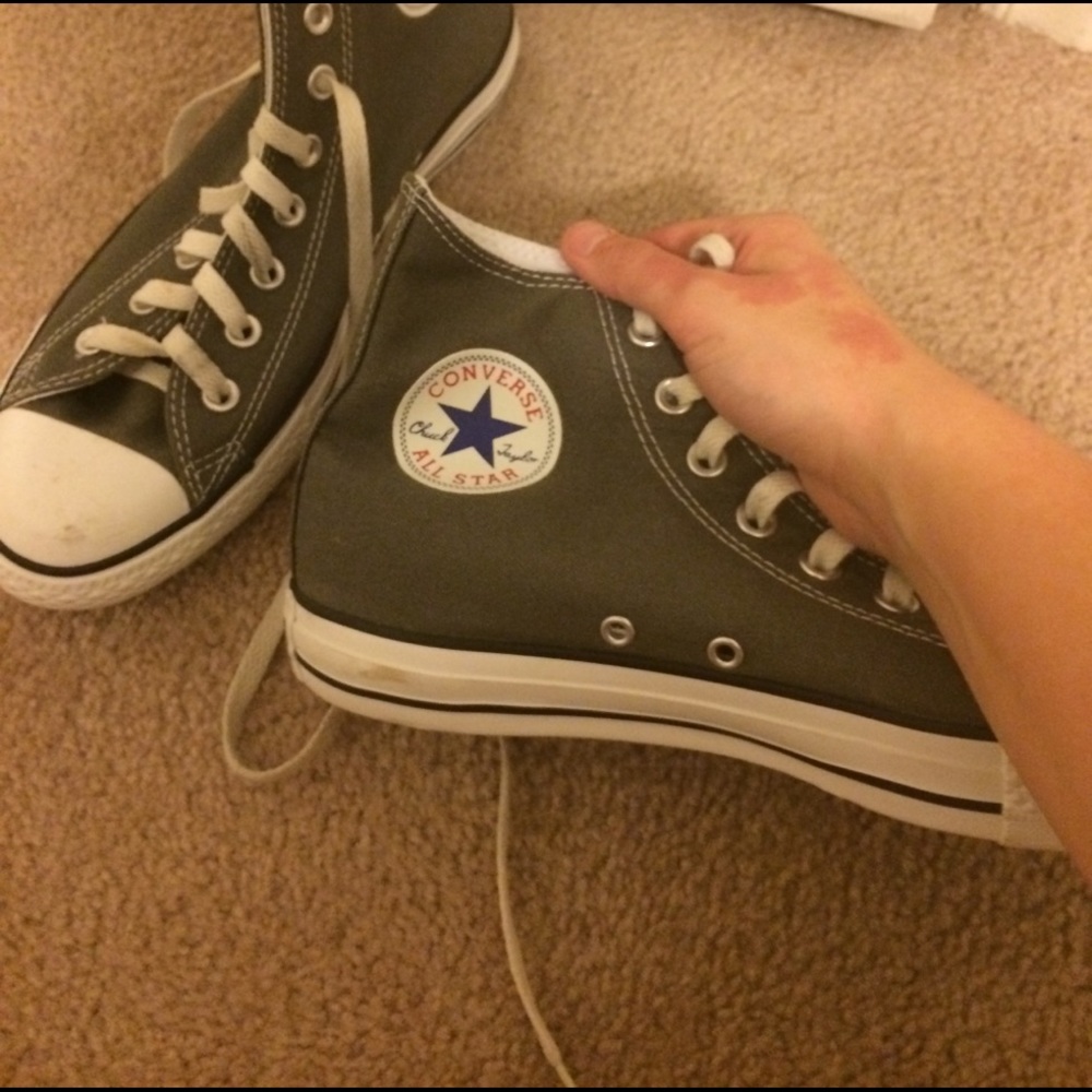 Gray high top converse
