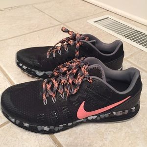 Women's Nike Fitsole shoes size 8