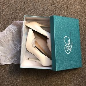 betsey johnson heels 7.5 white sparkles