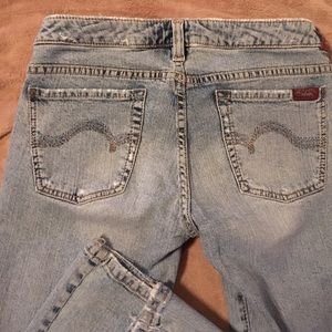 Silver Jeans size 30 w inseam 31. Boot cut.