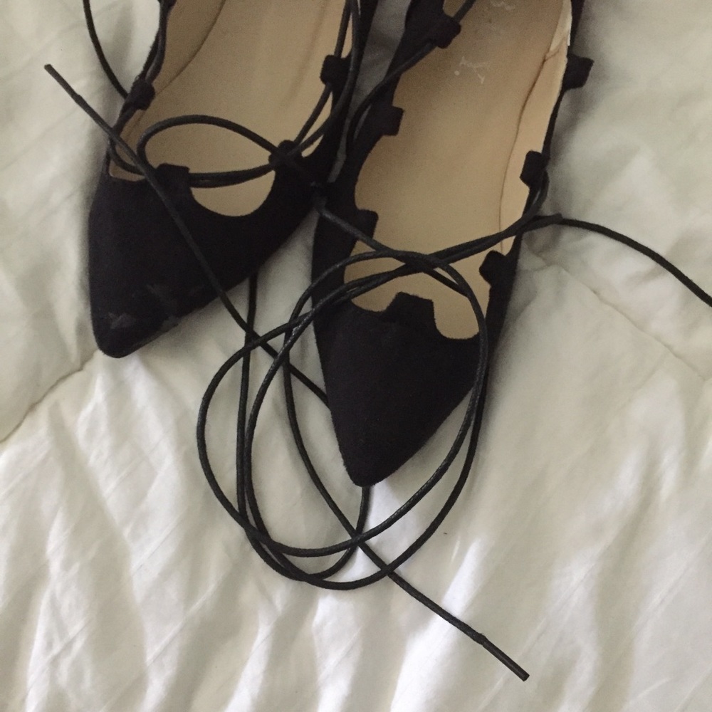 ✨ HP • Point Black Lace Up Sexy Flats • - Picture 4 of 4