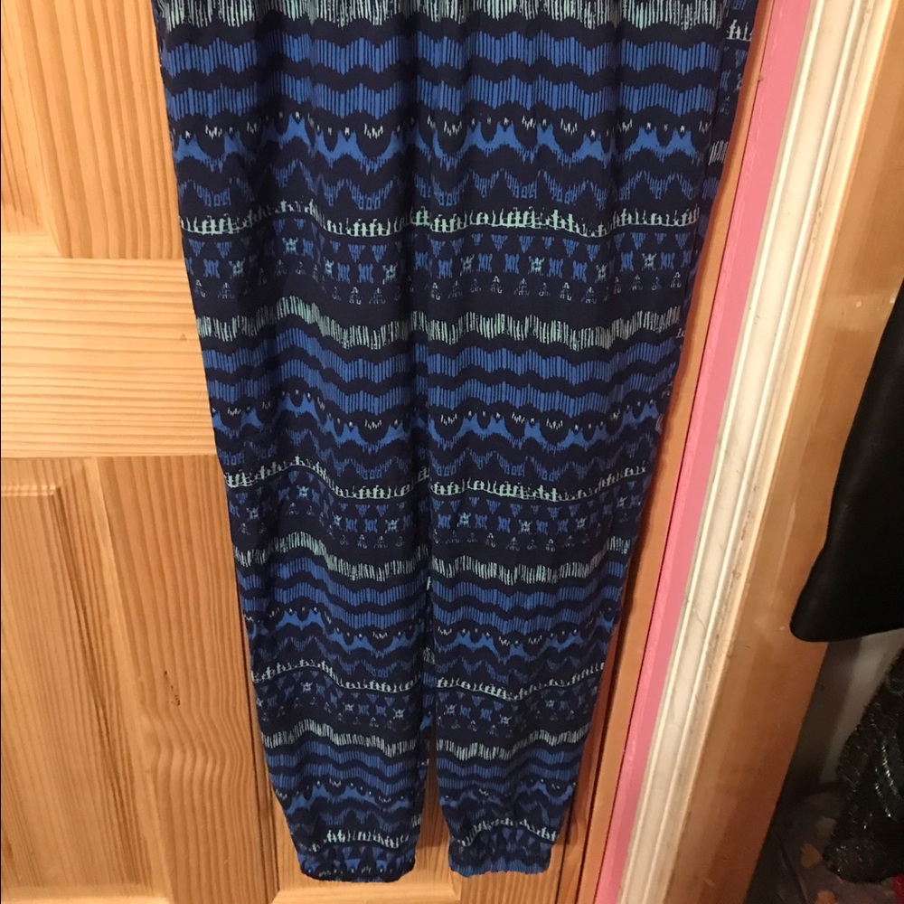 Used hollister joggers size extra small.