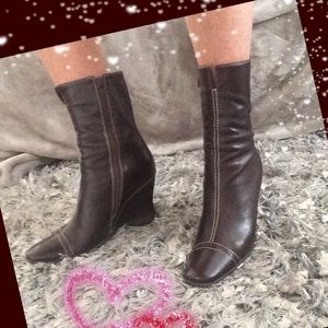 Make offer!! BCBGMAXAZRIA leather boots