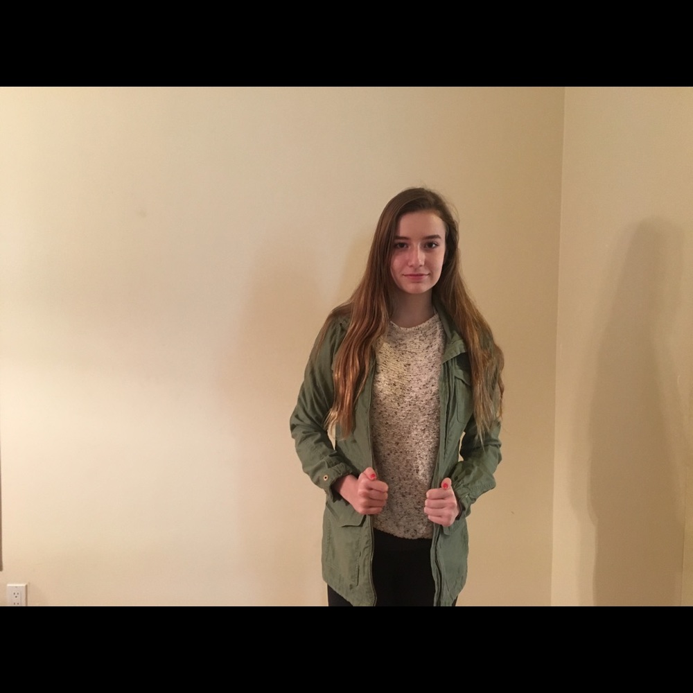 Army green mid-length jacket