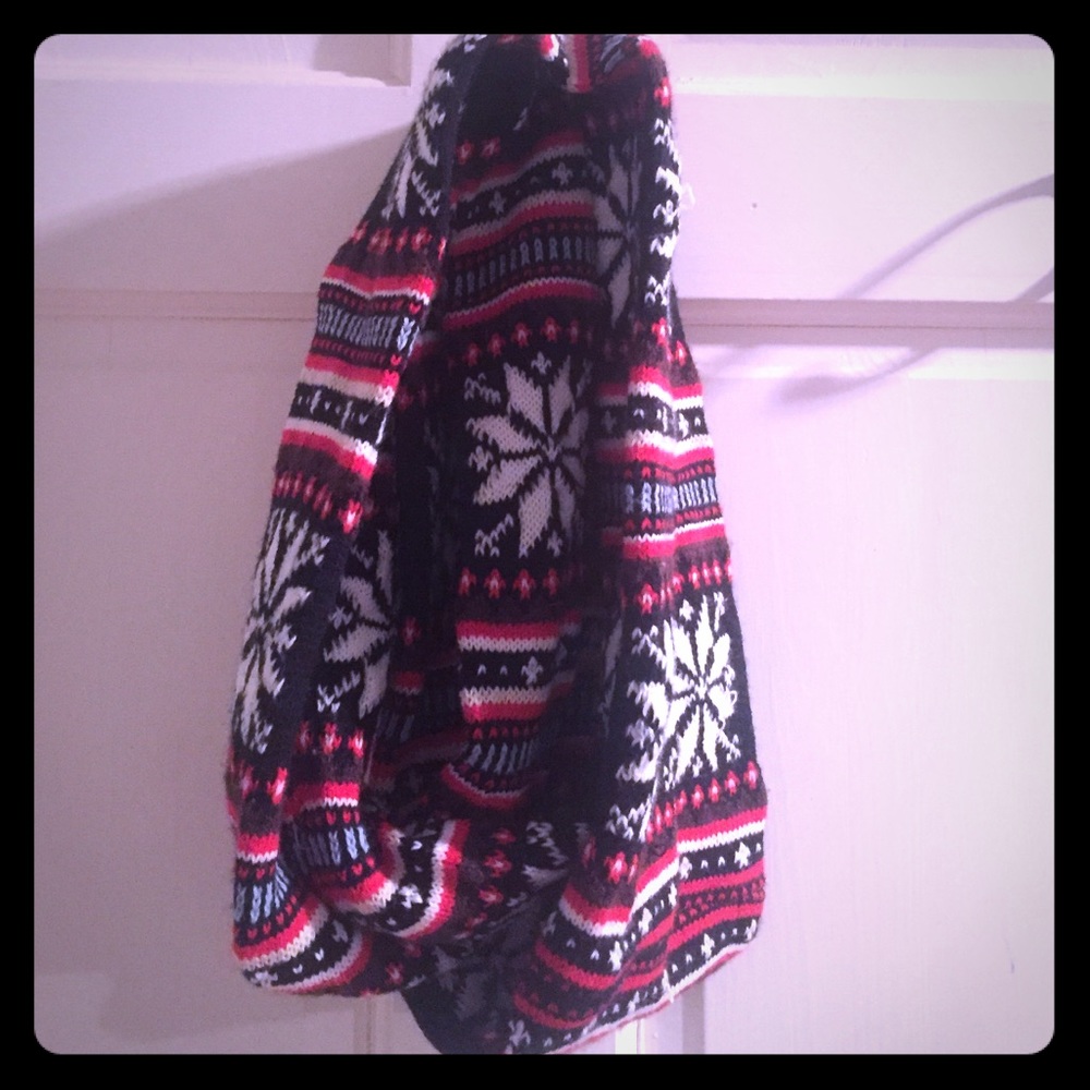 Warm snowflake infinity scarf