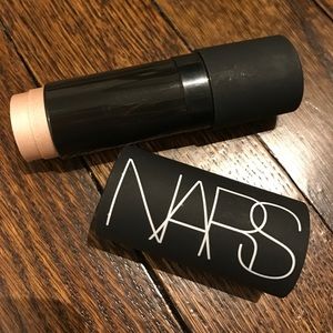 NARS highlighter in Cocobana