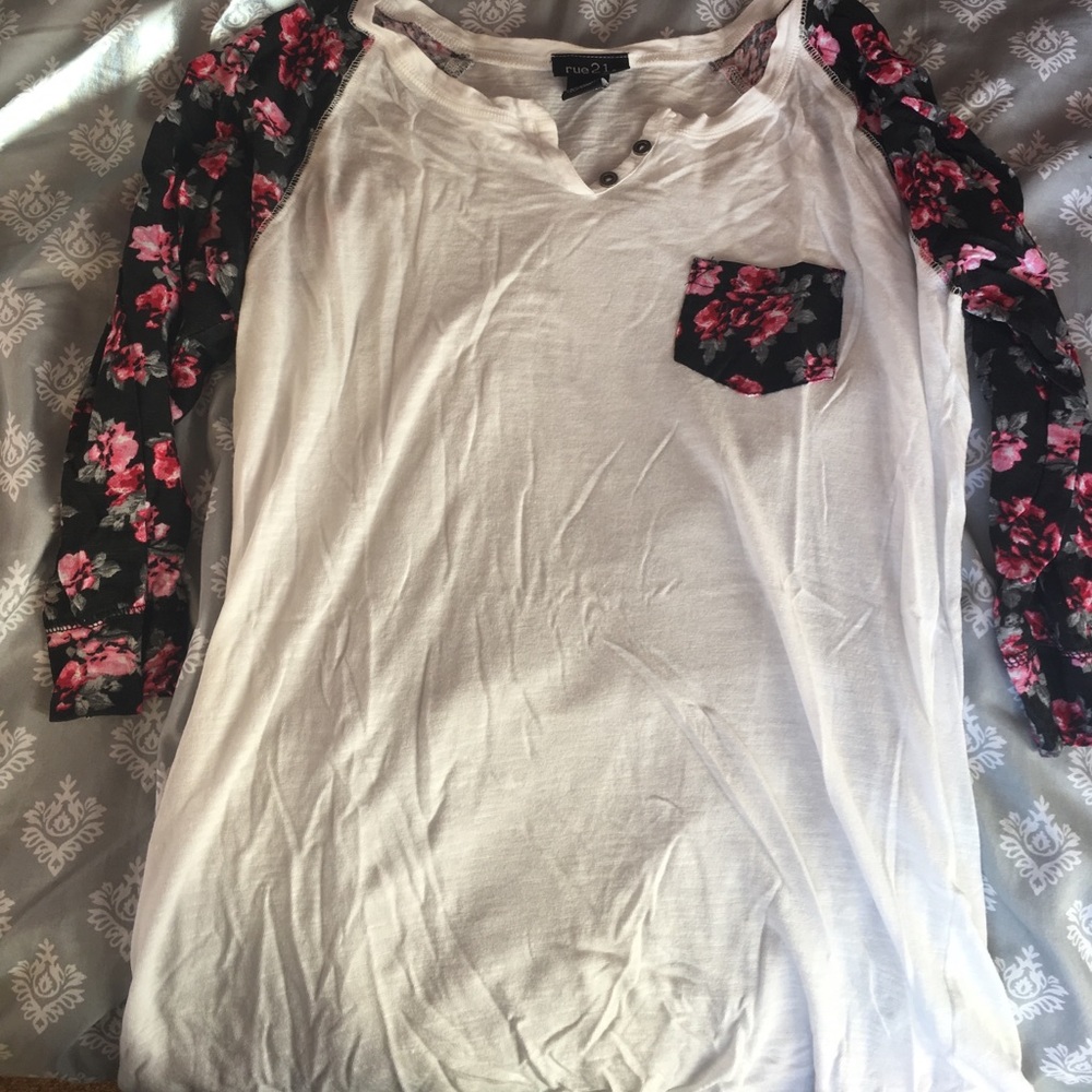 Floral Baseball Tee 💕