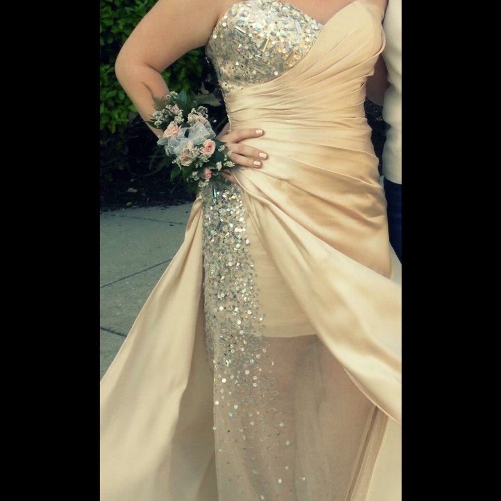 Nude/beige prom dress w/ original garment bag