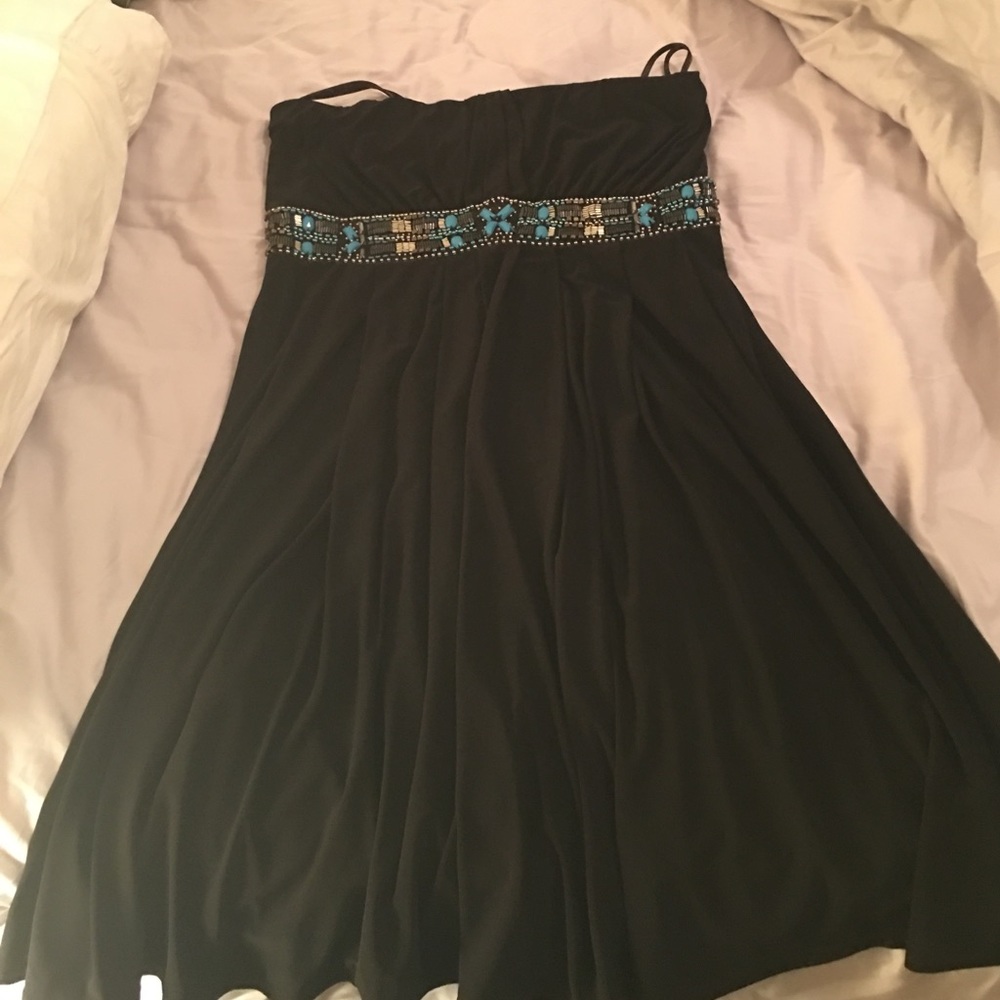 WHITE HOUSE BLACK MARKET Strapless dress