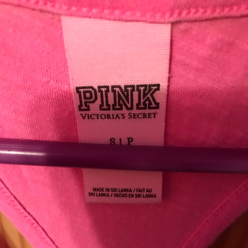 Used vs pink tank top