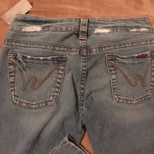 Silver Jeans size 29w 33 L.  NWT