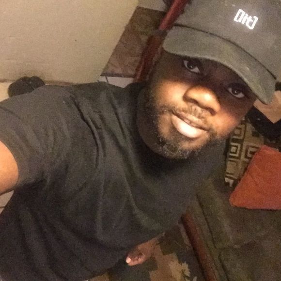 Meet your Posher, Bryant - Picture 1 of 1