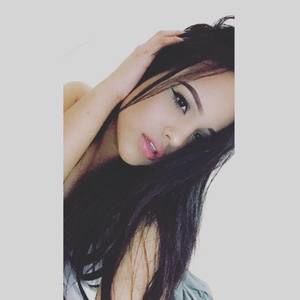 Meet your Posher, Isabella