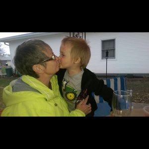 Meet your Posher, Gloria