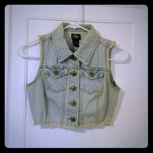 Jean Vest