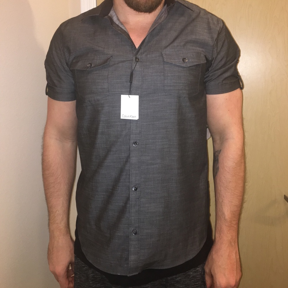 *NWT* Men's Calvin Klein grey shirt