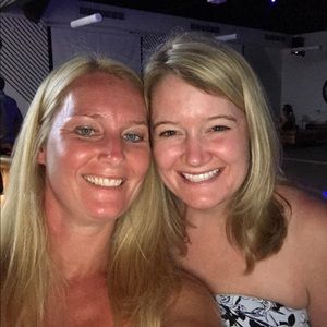 Meet your Posher, Laurie