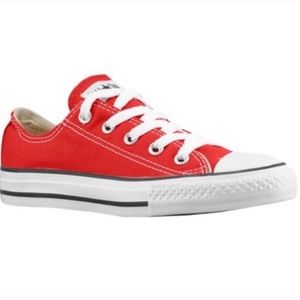 red converse ❤