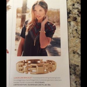 Stella & Dot gold bracelet