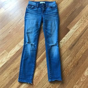 NWT Madewell skinny distressed jeans