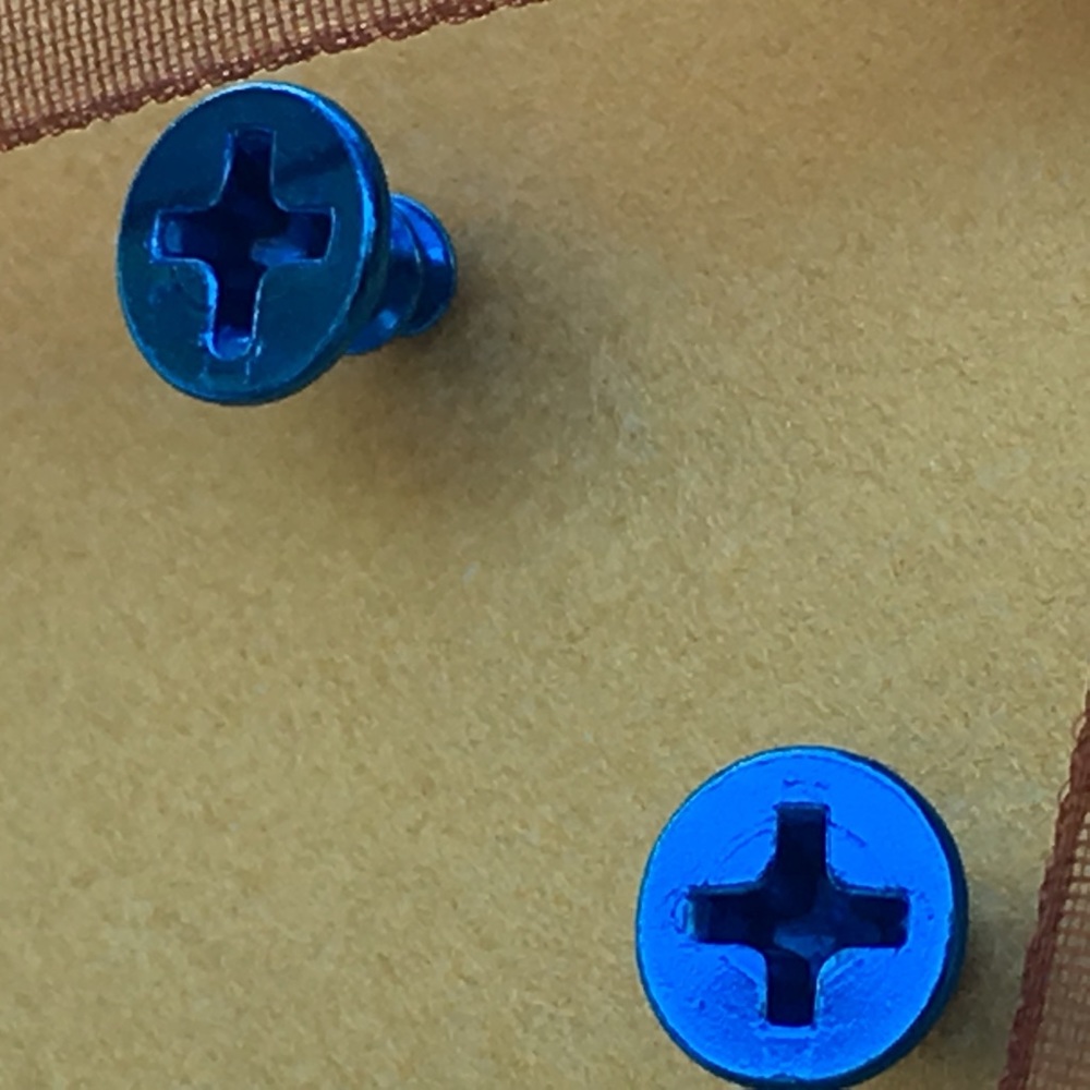 Funky blue Phillips head screws post earrings - Picture 3 of 4