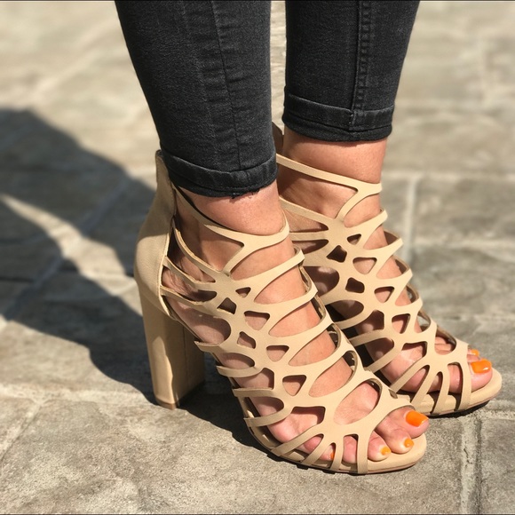 NIB Caged Wrapped Chunky Heel Booties - Picture 5 of 5