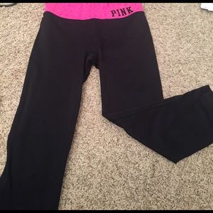 VS Pink! Cropped Length Spandex Yoga Pants