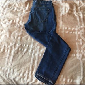Old navy rockstar mid rise skinny jeans!