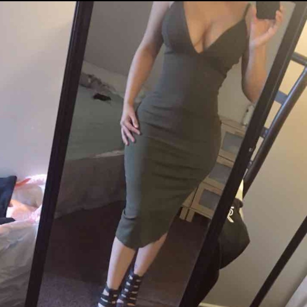 NWT bodycon midi dress