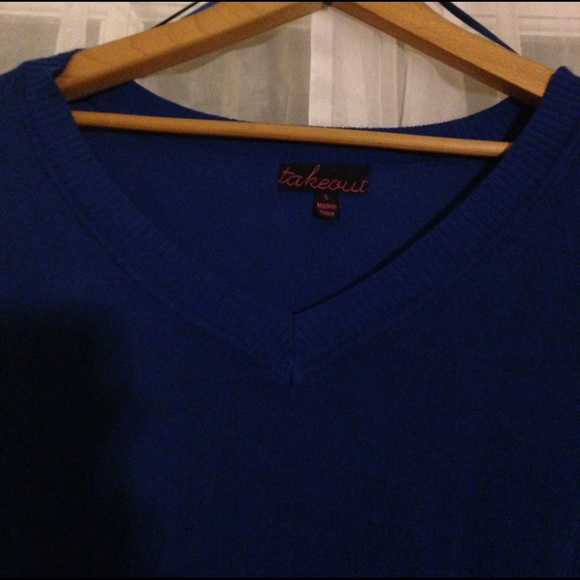 Sweater - Picture 3 of 3