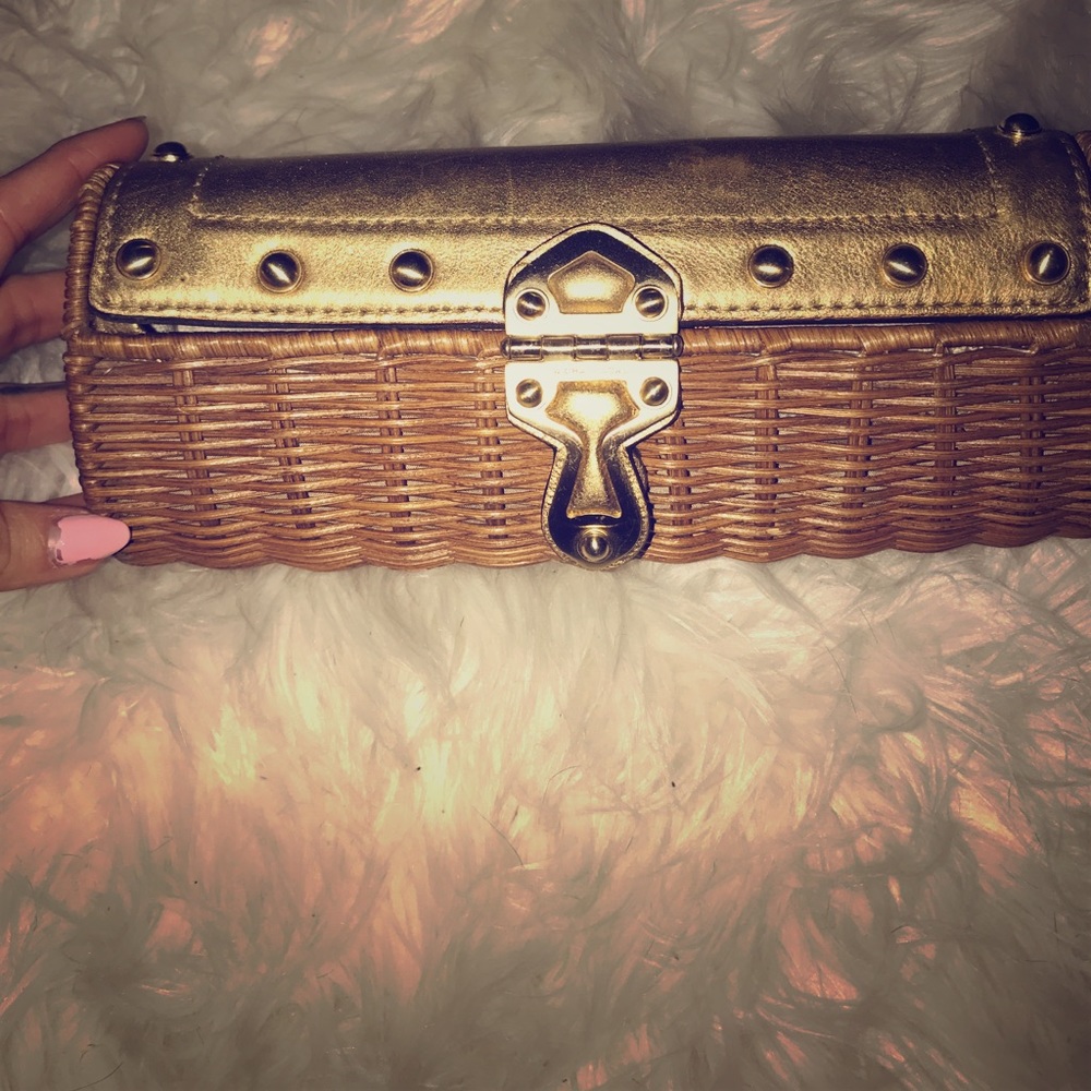 Michael Kors, magnetic wicker clutch!