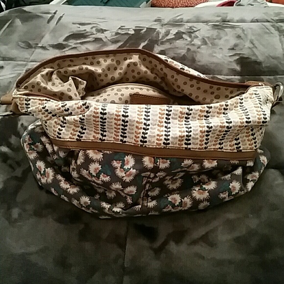 Relic Handbags - Like new Relic mixed pattern floral handbag