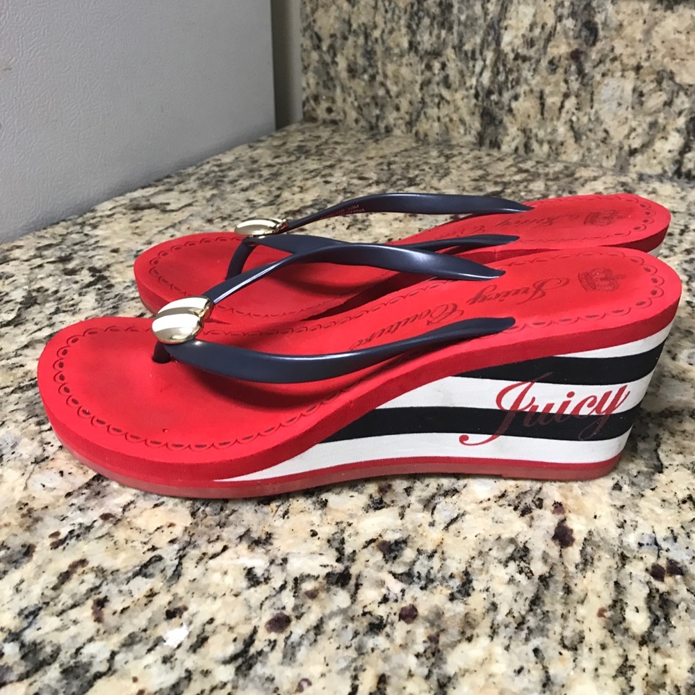 Juicy Couture Flip Flops size 10
