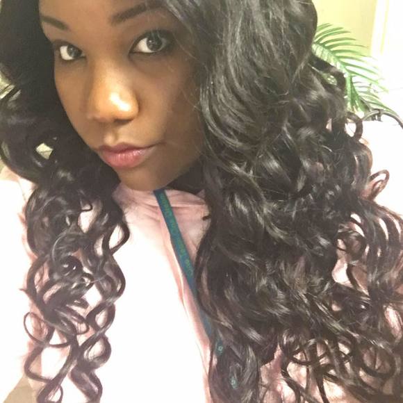 Meet your Posher, Mykia - Picture 1 of 1