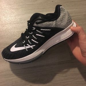 Nike Zoom Elite 8 Running Shoes