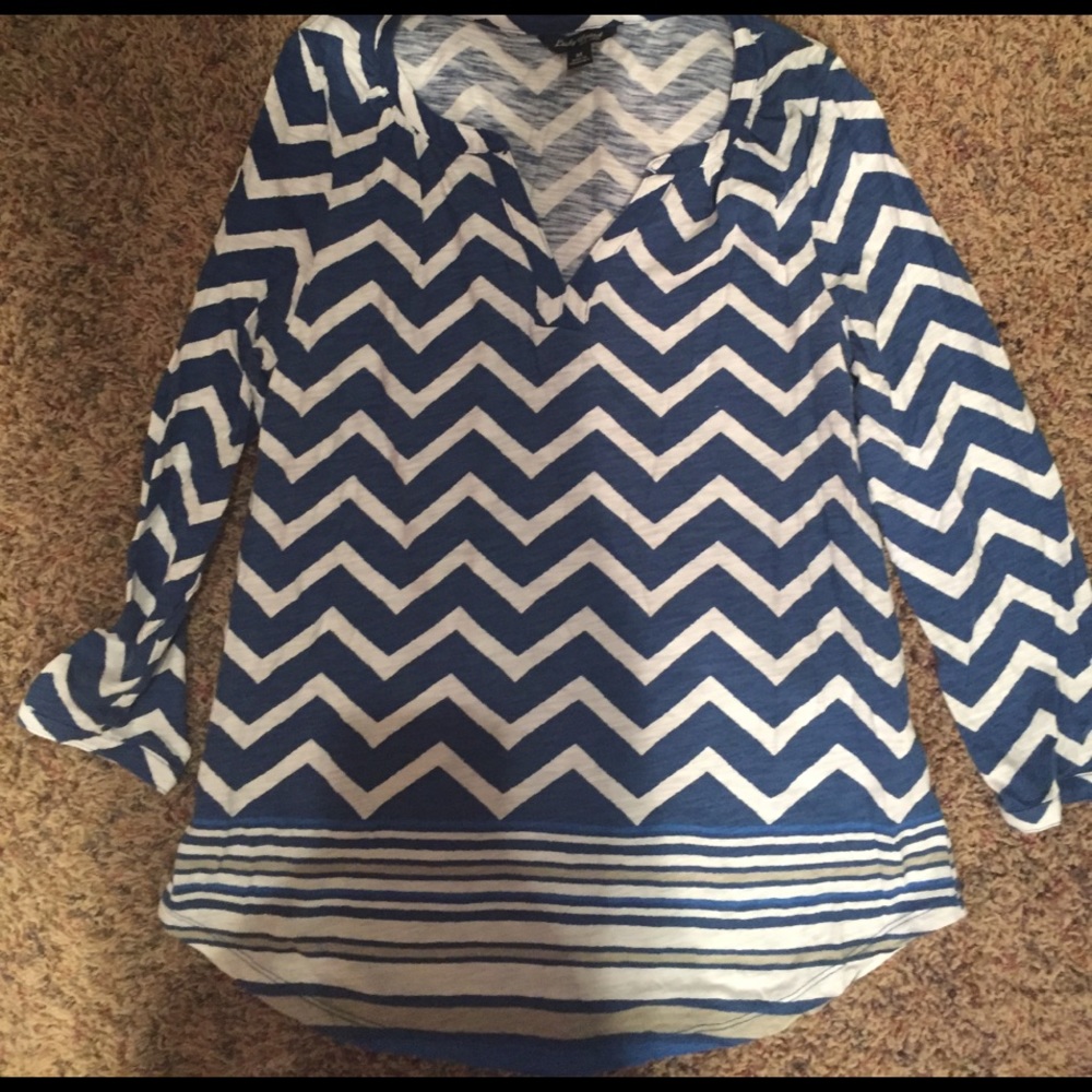 Lucky Brand chevron top!