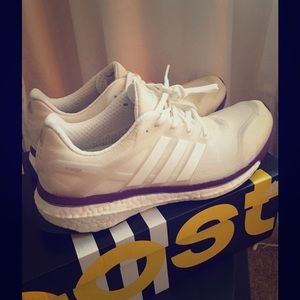 Adidas Sz 9 women's energy boost tennis shoes