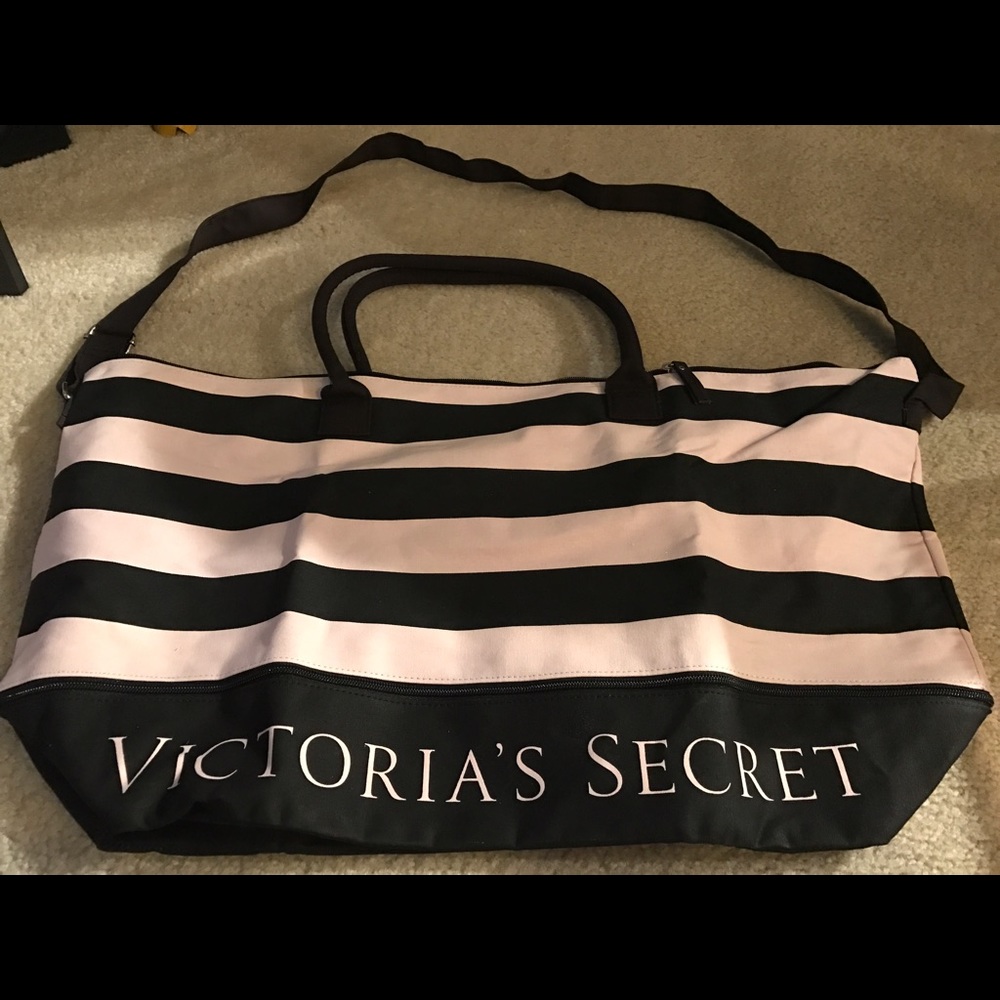 NWOT VS Black and Pink Cloth Bag