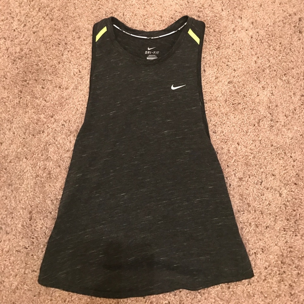Nike tank small
